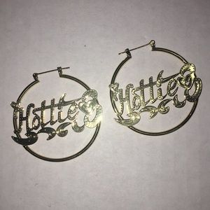 **bundle 3 for $20** 🆕 Hottie earrings